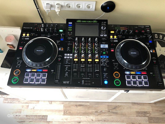 DJ MIXER PIONEER