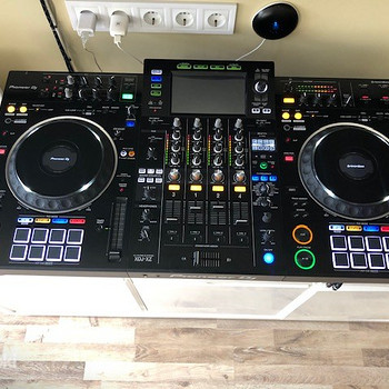 DJ MIXER PIONEER
