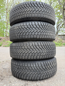 225/55/18 Falken lamellrehvid 8,5mm dot2025 (nagu uued) (1 foto / 6)