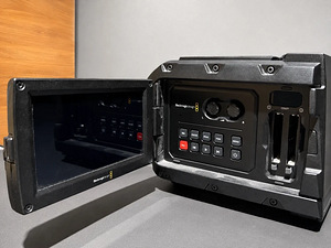 Blackmagic Design URSA Mini 4K EF professional digital cinem (3 foto / 5)