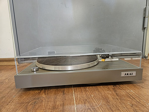 Akai AP-B20C HiFi Auto Return Turntable (3 foto / 4)