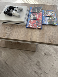 PlayStation 4 pro 1tb (5 foto / 5)