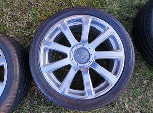 Audi Spoke 9 (9Jx20EH2) (1 фото из 3)