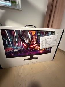 Dell Alienware 27 AW2724DM (2 фото из 2)