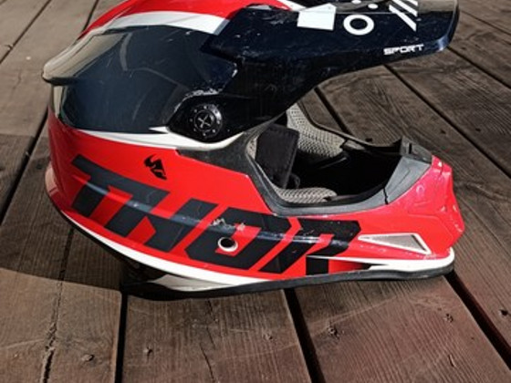 Thor sector dirt bike helmet/kiiver