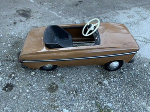 Moskvichi pedaaliauto lastele. 1984 (1 foto / 8)