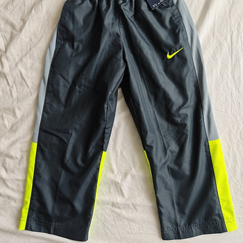 Детские спортивные штаны Nike