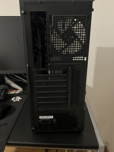 AeroCool mängukorpus + MSI 650W toiteplokk (garantii) (2 foto / 6)