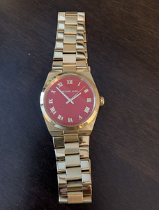 Naiste Michael Kors kell (2 foto / 3)