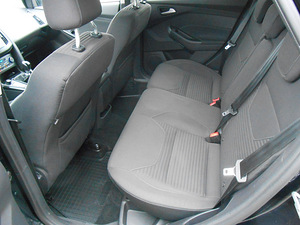 Ford Focus Titanium (8 foto / 15)