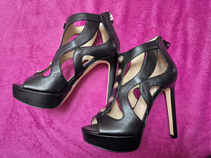 Guess kingad uued (6 foto / 6)