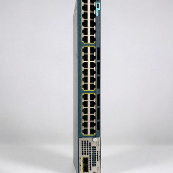 Cisco Catalyst 48 pordiga võrgulüliti / switch