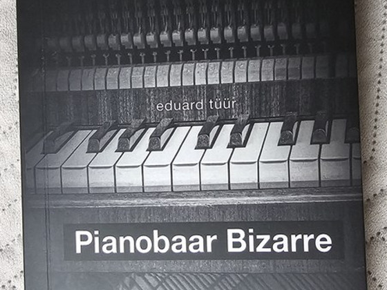 Книга "Pianobaar Bizarre"