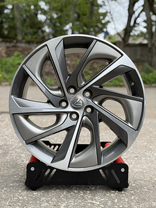 20" оригинальные диски Lexus RX 5x114,3 (как новые) (1 фото из 10)