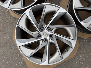 20" оригинальные диски Lexus RX 5x114,3 (как новые) (9 фото из 10)