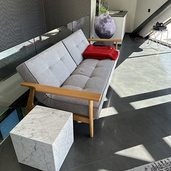Audo Copenhagen Plinth мраморный кубический стол белый