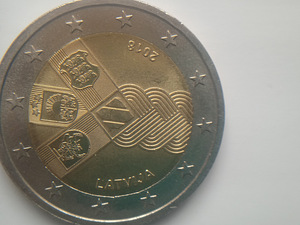 Монеты (2 фото из 6)