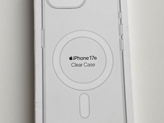 Apple iPhone 17e Clear Case with MagSafe
