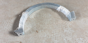 Tsingitud poolringikujulised klambrid torule Ø290 mm (3 foto / 3)