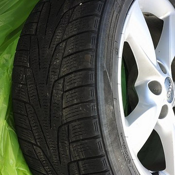 Продаю литые диски Audi R17
