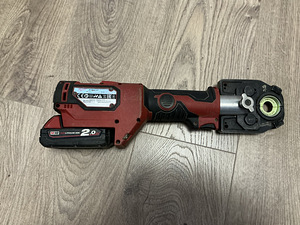 Milwaukee presstangid M18 HCCT (3 foto / 3)