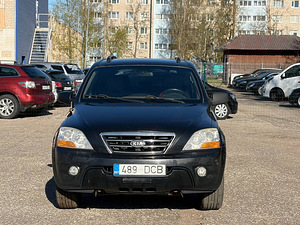 KIA SORENTO (7 фото из 7)