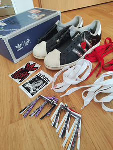 Korn x Adidas, суперзвезда (1 фото из 10)