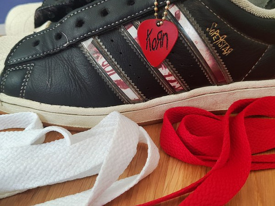 Korn x Adidas, суперзвезда