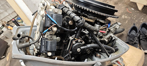 Evinrude/Johnson 9.9hp ja 20hp varuosade ka/korda tegemiseks (3 foto / 10)