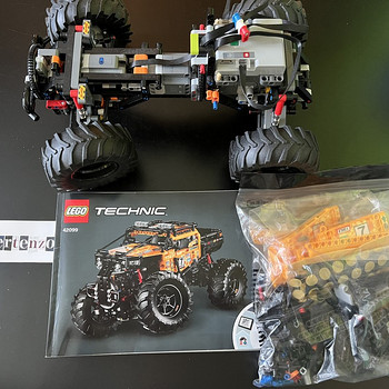 LEGO Technic 4X4 X-treme Off-Roader 42099