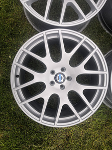 RH 20”xJ9 5x108 ET45 (5 foto / 5)
