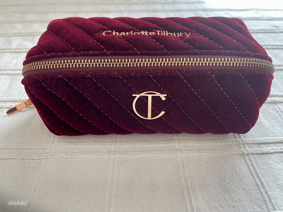 Косметичка Charlotte Tilbury; MAKEUP BAG OF DREAMS Mini
