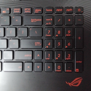 НОУТБУК ASUS (4 фото из 5)
