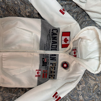 Canadian peak expedition 1853 y2k kapuutsiga pusa