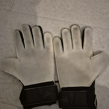 Müüa adidas predator kindad