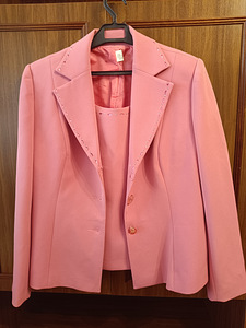 Женская одежда (3 фото из 8)