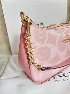 Оригинальная сумка Coach (4 фото из 5)