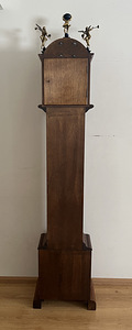 Напольные часы (10 фото из 10)