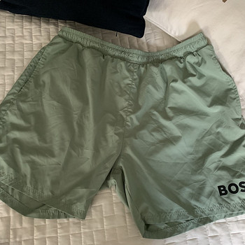 Hugo Boss lühikesed püksid L / XL ! Uued ! Orig!