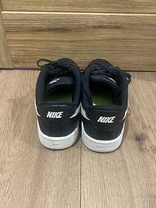 Кроссовки Nike размер 45 (4 фото из 4)
