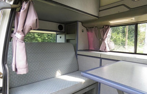Volkswagen T4 California (7 фото из 12)