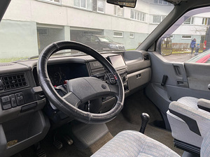 Volkswagen T4 California (5 фото из 12)