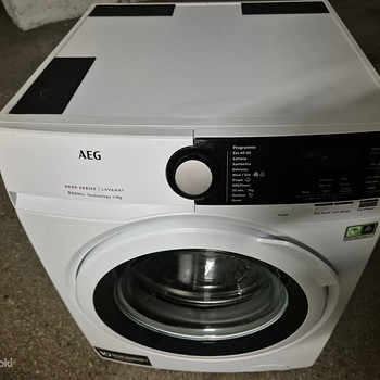 Pesumasin Aeg L8FSE944E 9kg 1400p/min