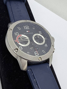 Käekell Tommy Hilfiger (3 foto / 5)