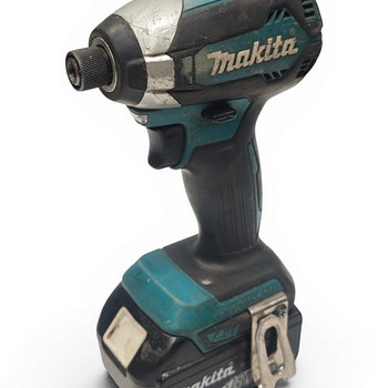 Akutrell Makita DTD153 + aku 5.0Ah