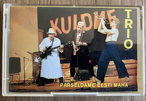 Kuldne Trio Parseldame Eesti maha– 90ndate kraam (1 foto / 4)