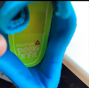 Laste tossud Reebok (suurus 26) (6 foto / 8)
