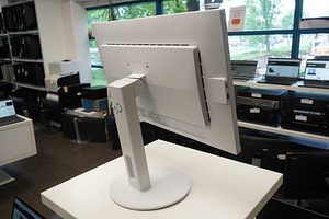 Fujitsu B27-9 TE FHD монитор (2 фото из 4)