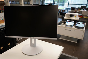 Fujitsu B27-9 TE FHD монитор (3 фото из 4)
