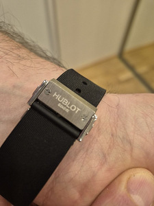 Часы HUBLOT (3 фото из 4)
